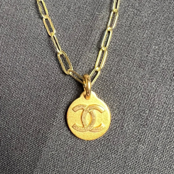 Chanel necklaces up cycled repurposed - Picture 4 of 5